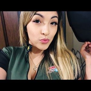 Meet your Posher, Tiffany